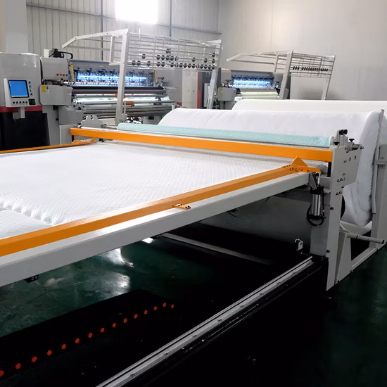 Máquina acolchadora continua de doble cabezal y doble haz